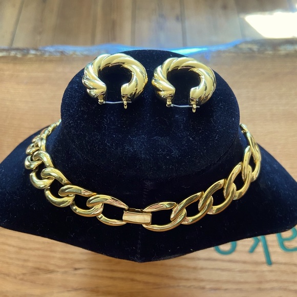 Napier Patented Gold Chain Earring Set - Picture 4 of 8